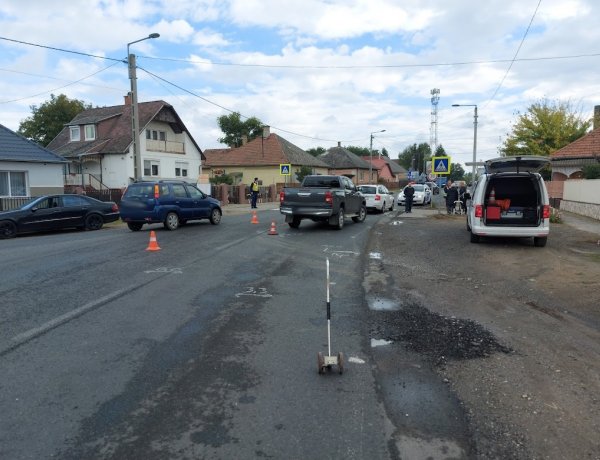 Baleset történt egy nyírturai gyalogátkelőhely előtt, egy gyalogos sérült meg