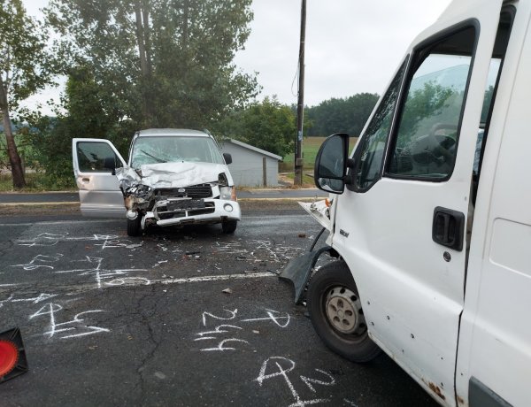 Szerdán reggel a Tokaji úton baleset történt, hárman megsérültek