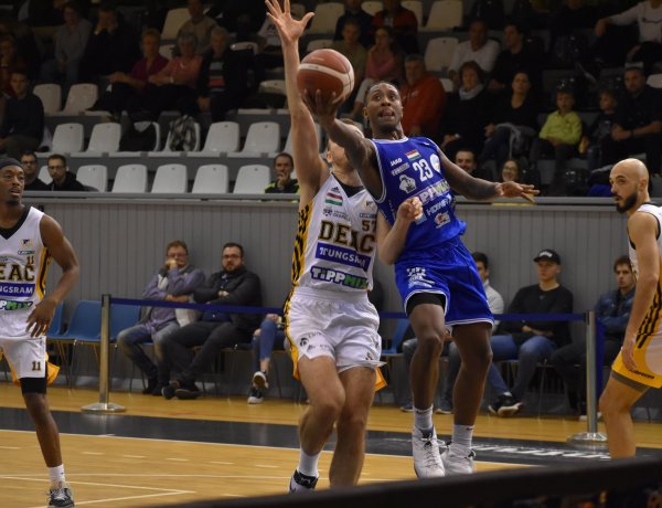 Elkezdődött a szezon - Vereséget szenvedett a kosárcsapat Debrecenben   