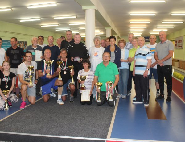 Városi amatőr tekebajnokság - Befejeződött a sorozat, a Het Band lett a gypztes