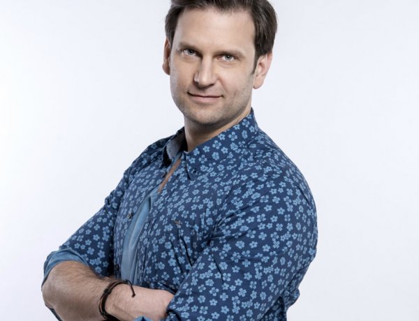 Szeretetteli közegben lenni nagyon jó - Beszélgetés Simon Kornéllal 