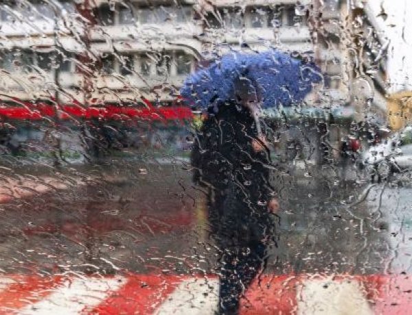 Az esernyő lesz az első számú kiegészítő a következő napokban