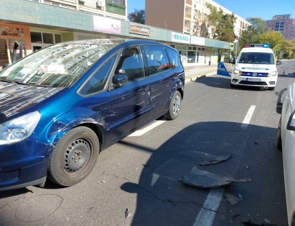 A Ferenc körúton hármas karambol történt                            