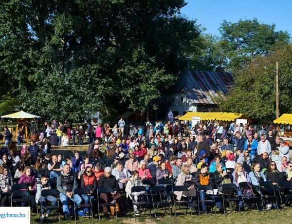 Nagycsaládban élni jó – Őszi találkozót szervezett a Nagycsaládosok Országos Egyesülete