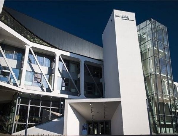 Elmaradnak a Traccs előadások a Váci Mihály Kulturális Központban       