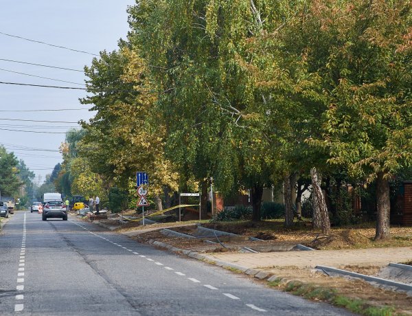 Járdaépítés a Fürdő utcán – Új szakasz épül Sóstón közel 900 méter hosszúságban