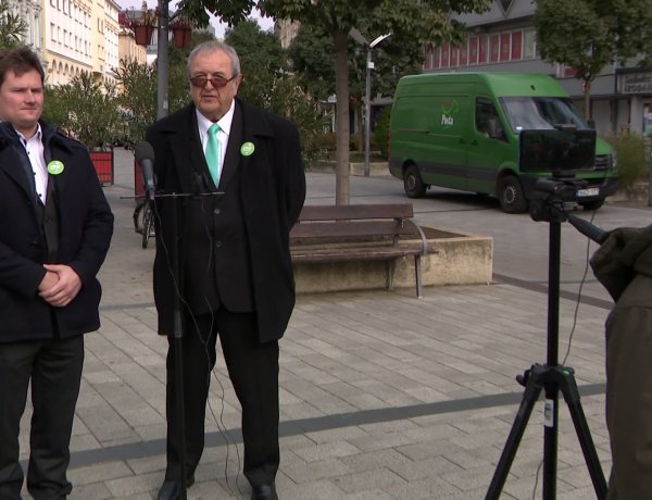 Az LMP Zöld garancia programjáról beszélt a párt társelnöke Nyíregyházán