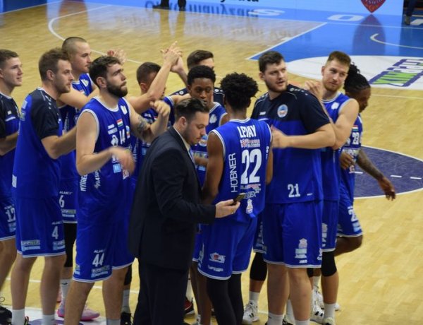 Az első győzelem - Sopronban nyert a Hübner Nyíregyháza BS                      