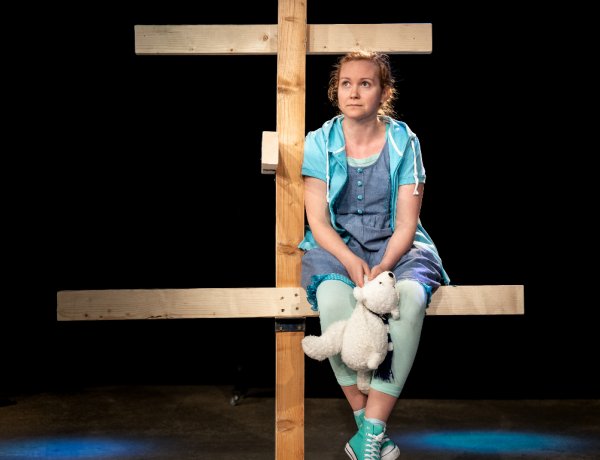 Alszanak a halak? – Gyermekszemmel az elmúlásról a Művész Stúdióban