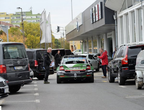 Rally: megtörtént a verseny hivatalos technikai gépátvétele! Galéria!