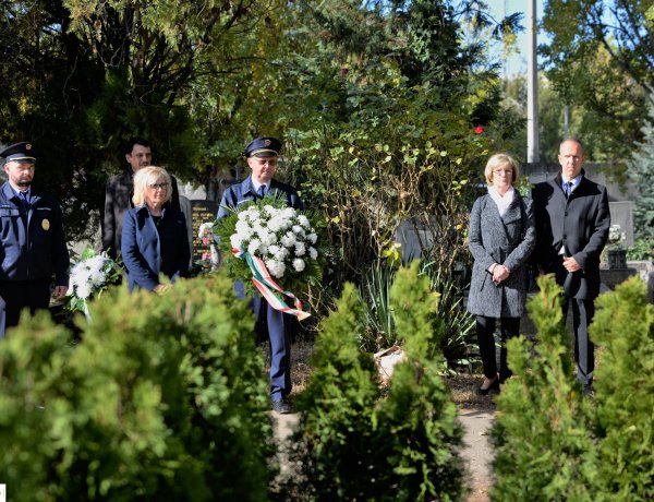 Az 1956-os forradalom és szabadságharc tiszteletére rendeztek megemlékezéseket városunkban