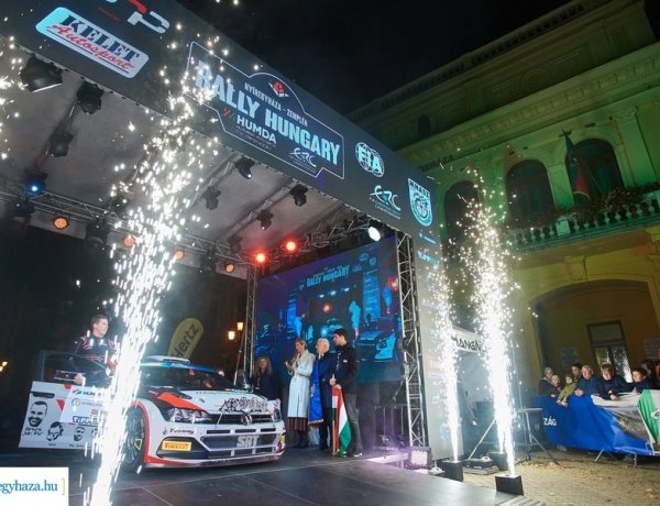 Megtelt Nyíregyháza belvárosa – Elrajtolt a 2021-es Rally Hungary