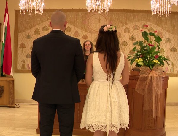 Wedding mail – Házasságkötés e-mail-bejelentkezés után, akár még 2021-ben