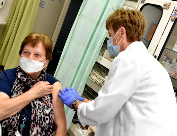 EMMI: Idén is mindenki számára ingyenes az influenza elleni védőoltás