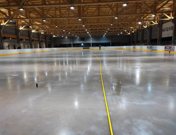 Már hizlalják a jeget - A Szabolcsi Sólymok jégkorongozói toborzót is tartanak            