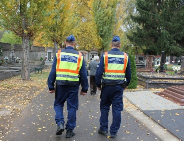 Biztonságos emlékezés – Fokozott figyelem a temetőkben            