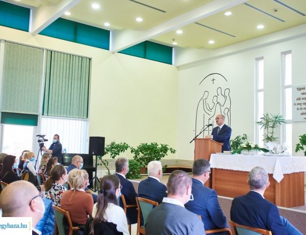 Ünnepség a Szivárvány Idősek Otthonában – 10 éve az egyház fenntartásában működnek