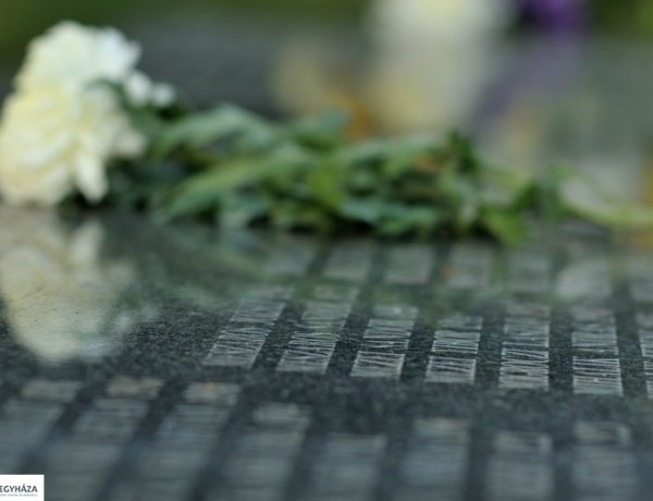 Elhurcoltak Emléknapja - emlékezés az Északi temetőben 