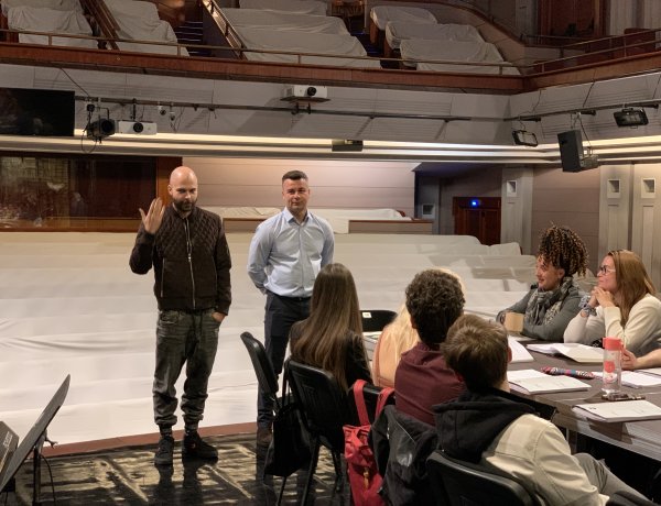 Idétlen időkig: Mormota-nap a színházban