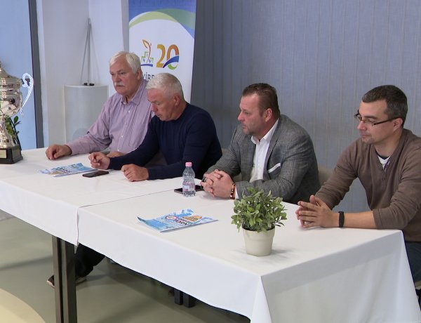 Öregfiúk teremlabdarúgó torna - 40 év felettiek szerepelhetnek a csapatokban 