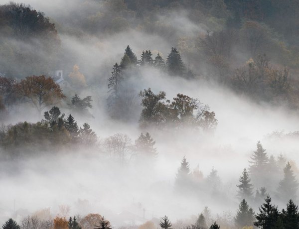 Folytatódik a hűvös, ködös időjárás a hétvégén