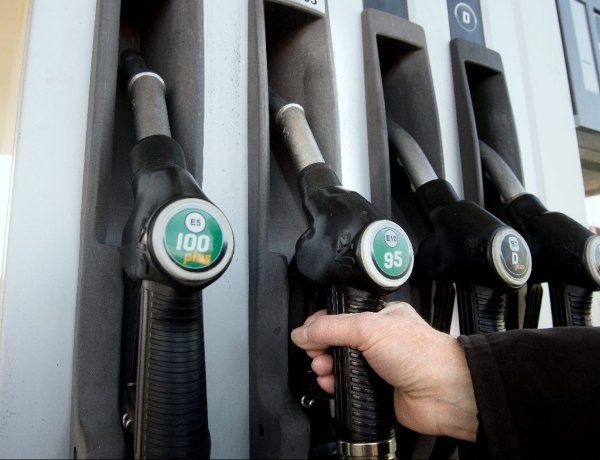 Már megjelent a kormányrendelet: Hétfőtől nem lehet drágább az üzemanyag 480 forintnál