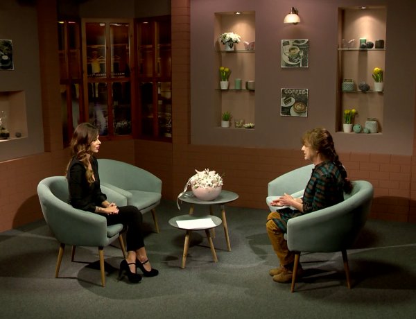 Teríték – Szolanics Elvira népi iparművész most nyílt kiállításáról mesélt a Sziesztában