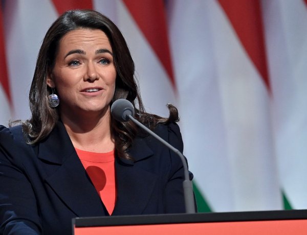 Novák Katalin: Jövőre már nem kell személyi jövedelemadót fizetniük a 25 év alatti fiataloknak