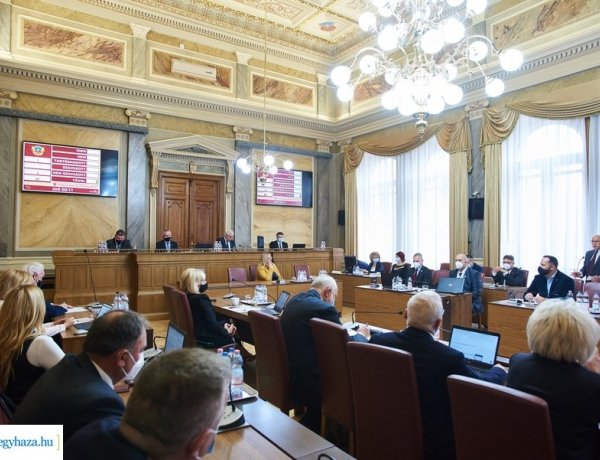 Milliárdos iparipark-fejlesztés – Csütörtökön ismét ülésezett a közgyűlés