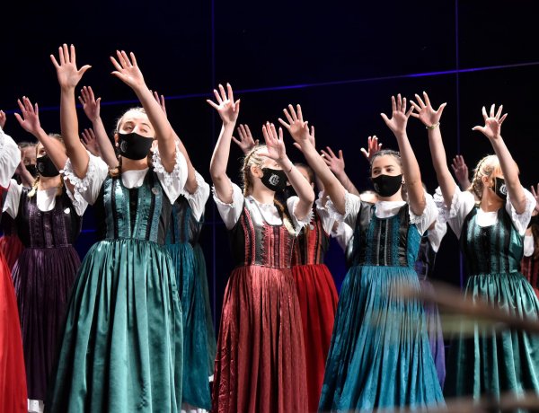 Maszkban Baszkföldön a Cantemus - Idén is lesz karácsonyi koncert