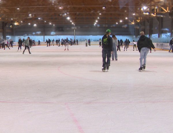Üzemel a jégpálya – Kell a védettségi igazolvány, de a maszk nem mindenhol kötelező