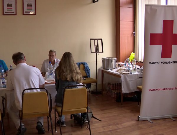 Aktívak az önkéntesek – Új feladatokat hozott a koronavírus a Vöröskereszt életében