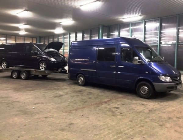 Túlsúlyos járműszerelvény a beregsurányi közúti határátkelőhelyen