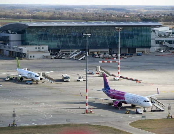 Magyarország is csatlakozik a dél-afrikai régióból érkező légiközlekedés korlátozásához