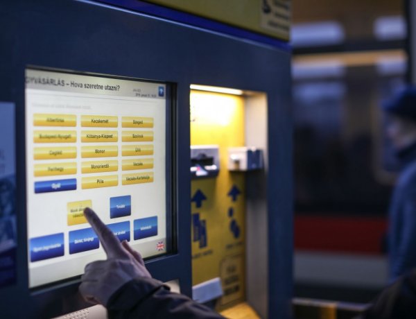 Volán szolgáltatás: jegy- és bérletautomata