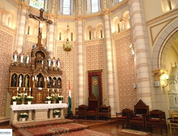 Adventi zenés áhítat vasárnaponként