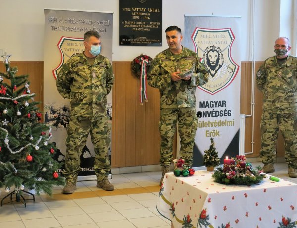 A második gyertya is ég a Damjanich laktanyában