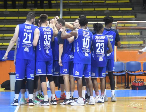 A hajrá döntött - Izgalmas mérkőzésen kaptak ki a kosarasok Szegeden 