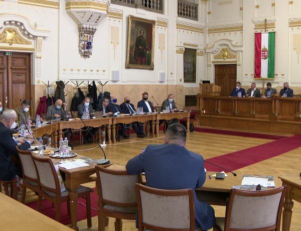 Díjazott testnevelők - Mozgalmas volt az esztendő a diáksportban         