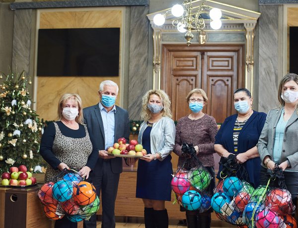 Karácsonyi ajándék az óvodáknak – Hatmillió forintért vásárolhatnak sporteszközöket