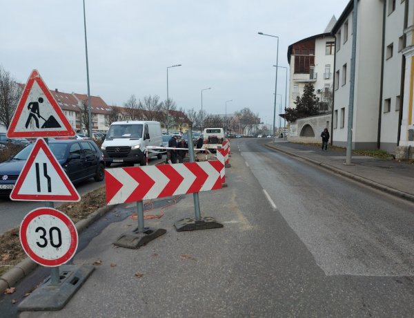 Folytatja a hibafeltárást a Nyírtávhő az Egyház utcán