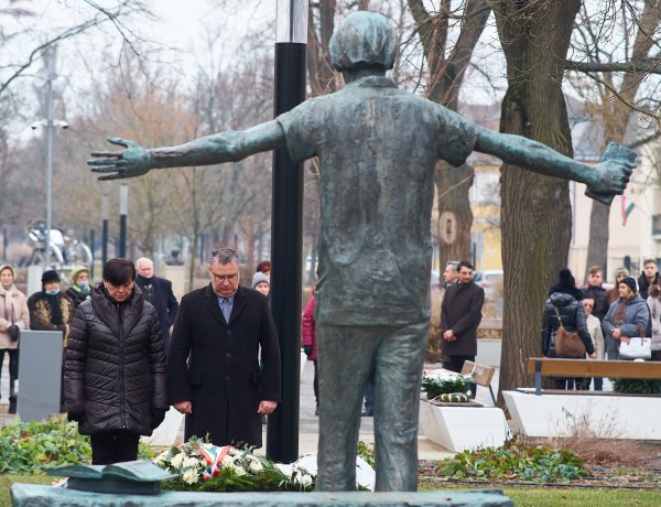 Váci Mihályra emlékeztek – 97 éve született a költő, műfordító