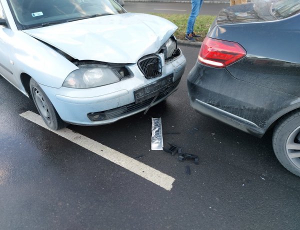 Ráfutásos baleset történt a Kert utcán a kijelölt gyalogátkelőhelynél