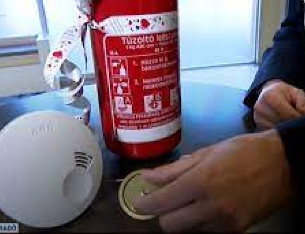 Praktikus ajándék lehet a füstérzékelő karácsonykor