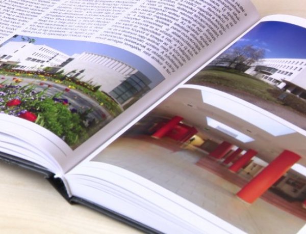 Másfél éves munka után készült el Kulcsár Attila Nyíregyháza modern építészetét középpontba állító albuma