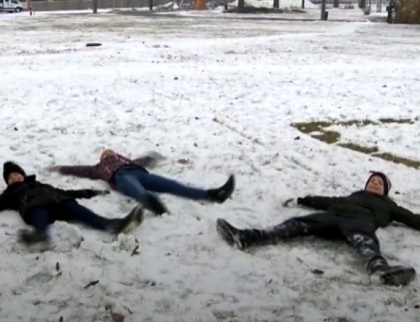 Havazás hozta meg az ünnepi hangulatot, sokan örülhettek fehér karácsonynak idén