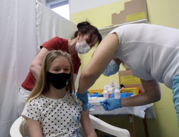 Januárban újabb 150 ezer adag gyermekvakcina érkezése várható