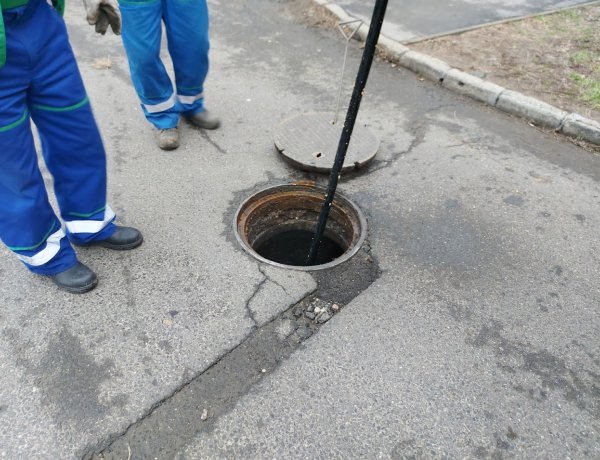 Szennyvíz csatornatisztítási munkálatokat végez a Nyírségvíz a város területén