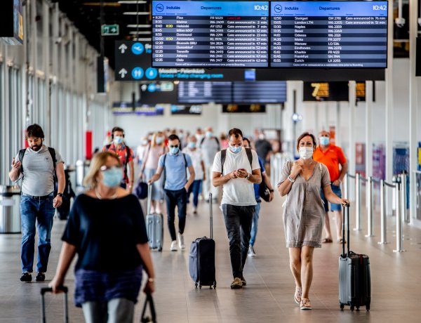 Fokozott rendőri ellenőrzés a Liszt Ferenc-repülőtéren