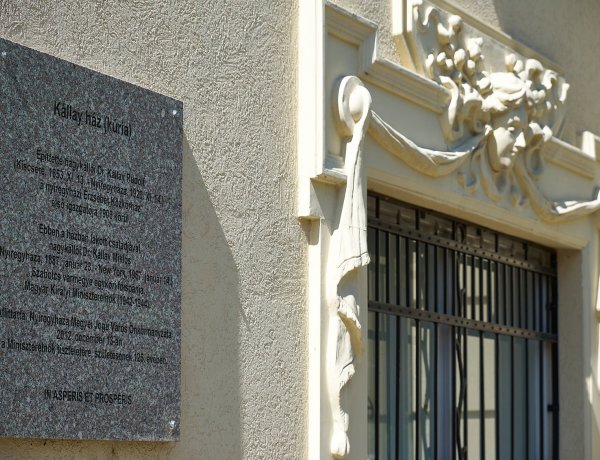 Levelek a miniszterelnöktől – Sosem látott levelekből nyílt kamarakiállítás a Kállay Gyűjteményben